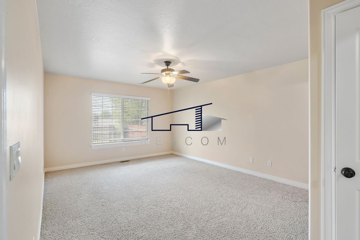 Building Photo - 757 W 4400 S