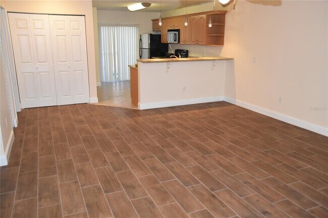 Building Photo - 3651 N Goldenrod Rd