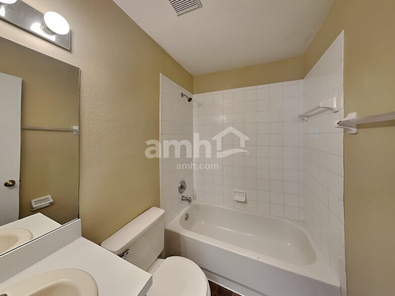 Building Photo - 12519 Dawn Vista Dr