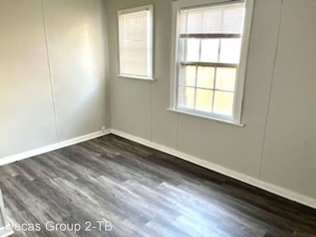 Building Photo - 4 br, 1.5 bath House - 5102 Cedar St.