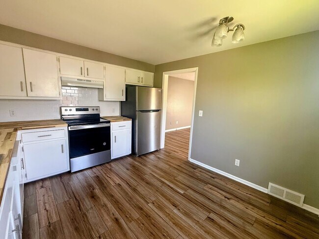 Building Photo - 8662 Grimes Ave NW
