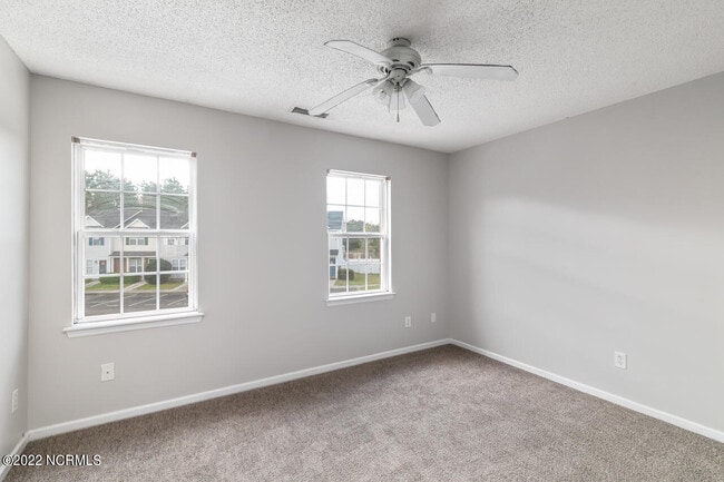 Building Photo - 103 Woodlake Ct
