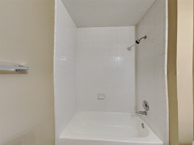 Building Photo - 31106 Perlican Dr