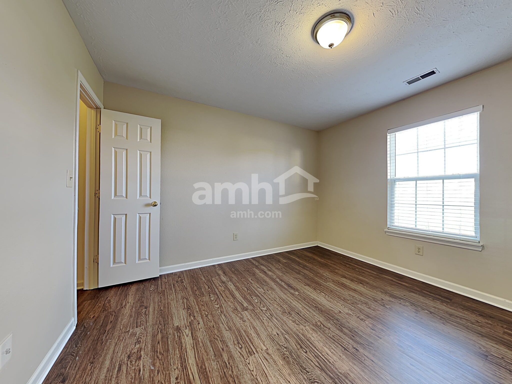 Building Photo - 16938 Maraschino Dr