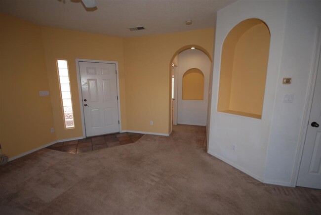 Building Photo - 2 Bedroom, 2.5 Bathroom Townhome near Wyom...