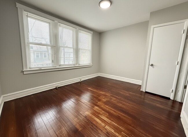 Building Photo - 2020 Margaret St