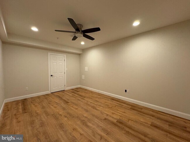 Building Photo - 107 Shilling Ave