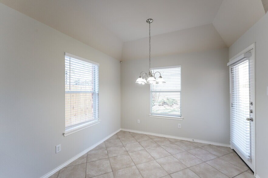 Building Photo - 28506 Carly Cove Ln