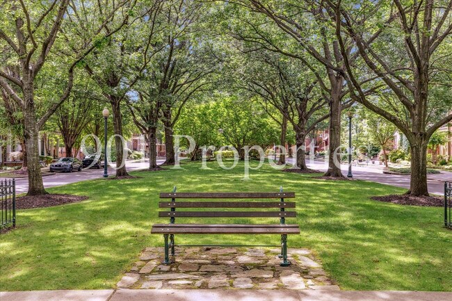 Building Photo - 44 Nottoway Blvd