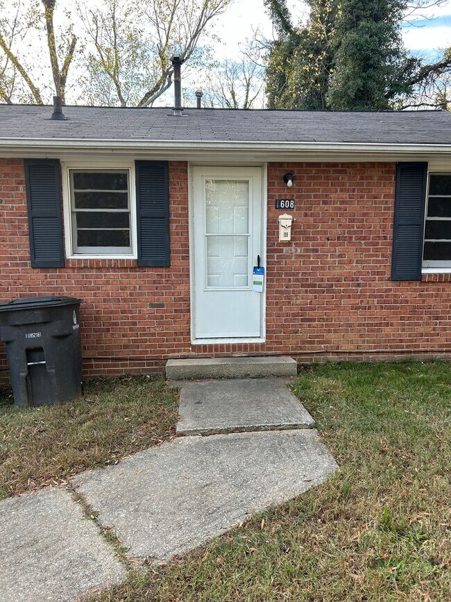 Building Photo - 1608 Emerald St