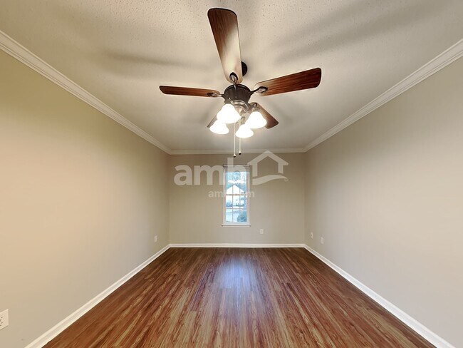 Building Photo - 408 Mossie Smith Rd