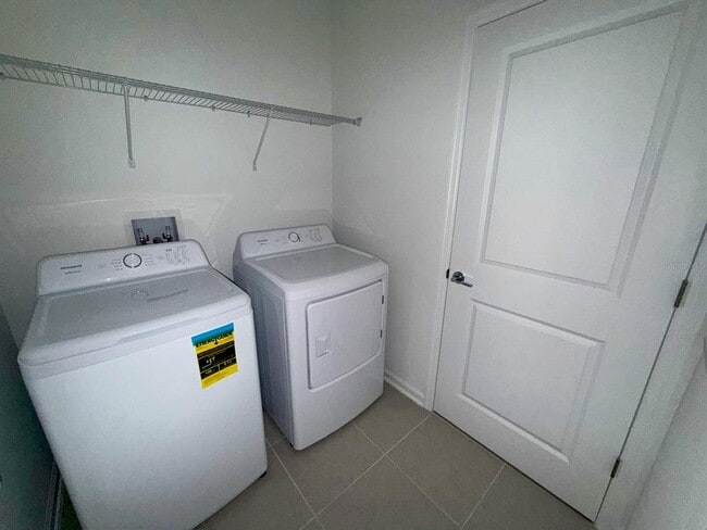 Building Photo - 6036 Zen Wy