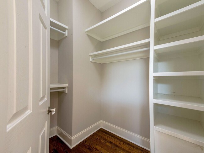 Building Photo - Take a look at this stunning Cotswold dream home.