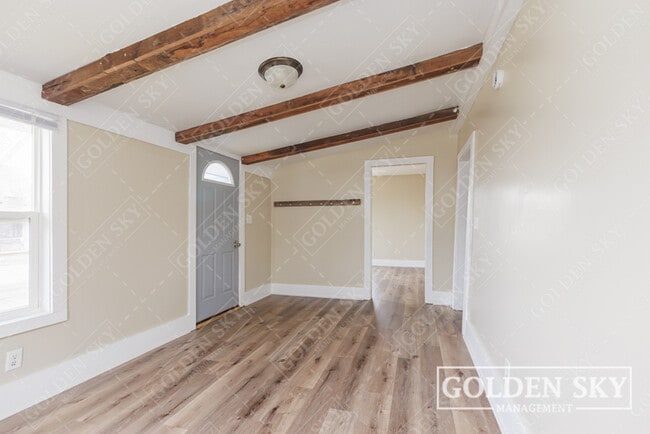 Building Photo - 240 S Main St