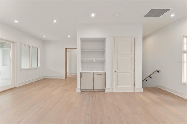 Building Photo - 4133 Grande Brick Lp