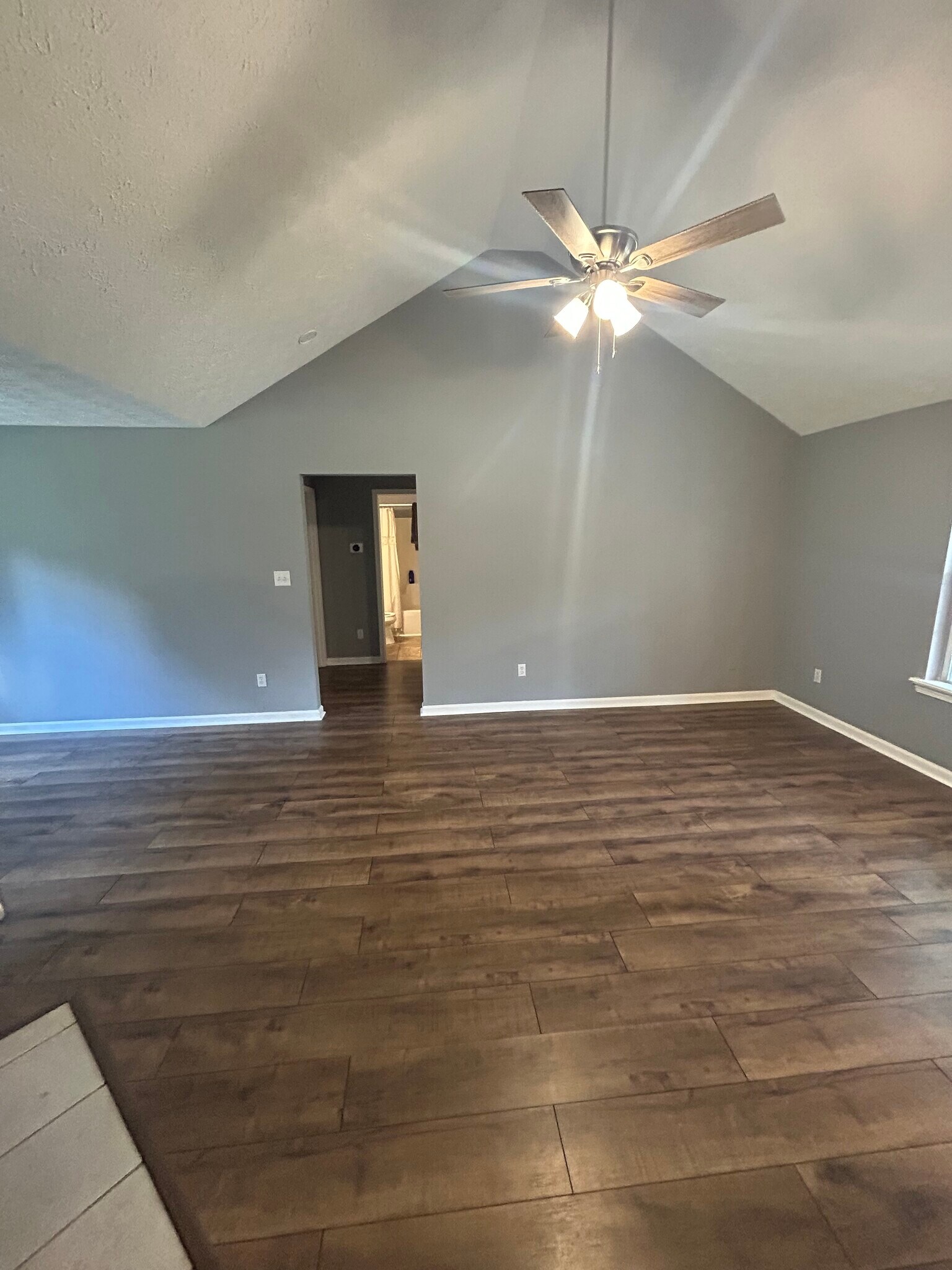 Building Photo - 180 McIntosh Estates Dr