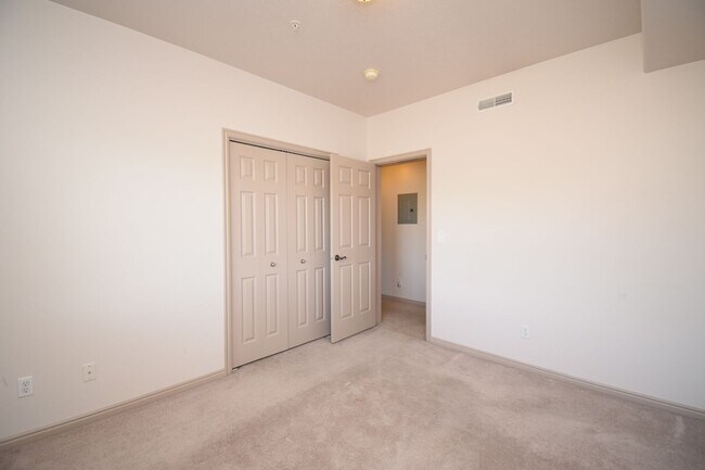 Building Photo - 1255 Wolf Hollow Ln