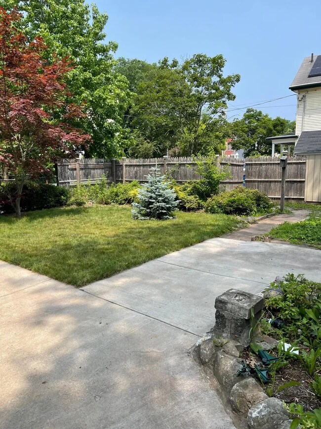 Garden - 105 Newhall St