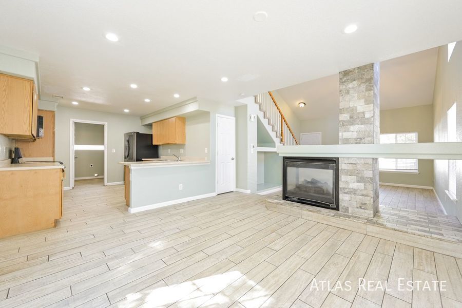 Building Photo - 4834 N Genoa St