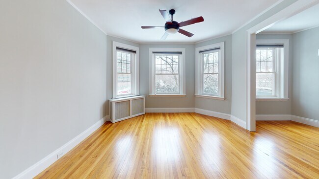 Building Photo - 79 Thatcher St