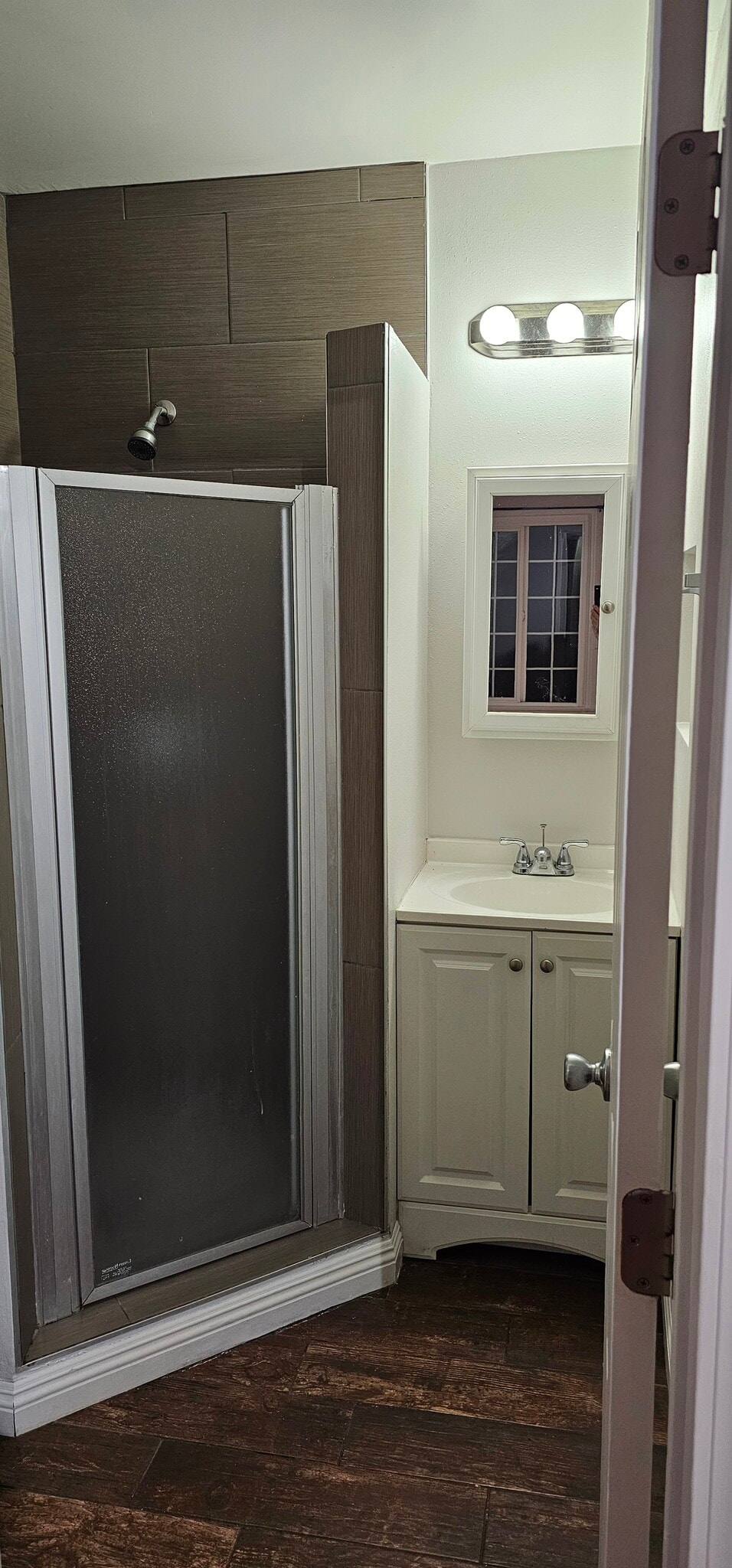 Master Bathroom - 249 W Hampton Ct