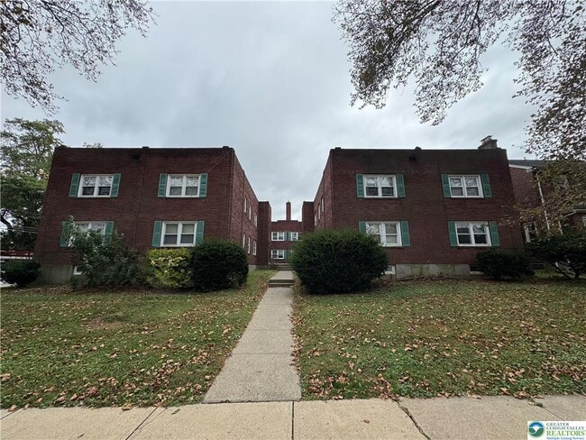 Building Photo - 2228-2236 W Allen St