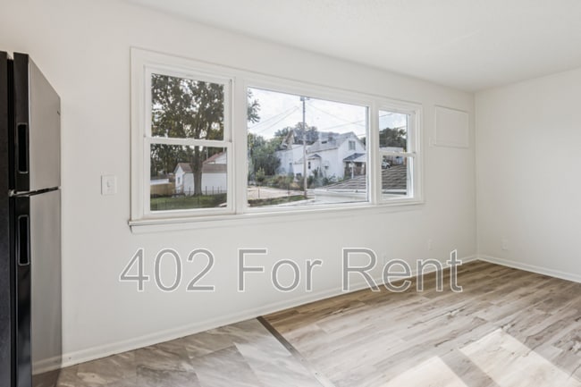 Building Photo - 1056 S 29th St