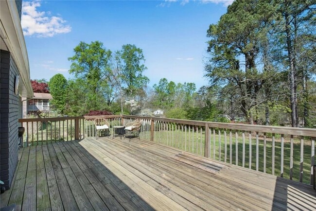 Building Photo - 3941 Forest Dr