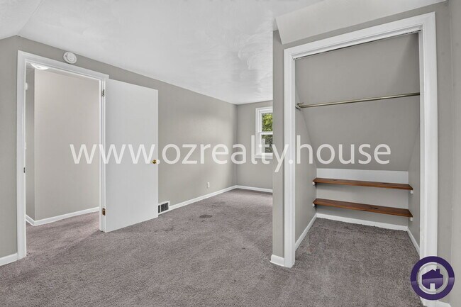 Building Photo - 1703 Heatherdowns Blvd