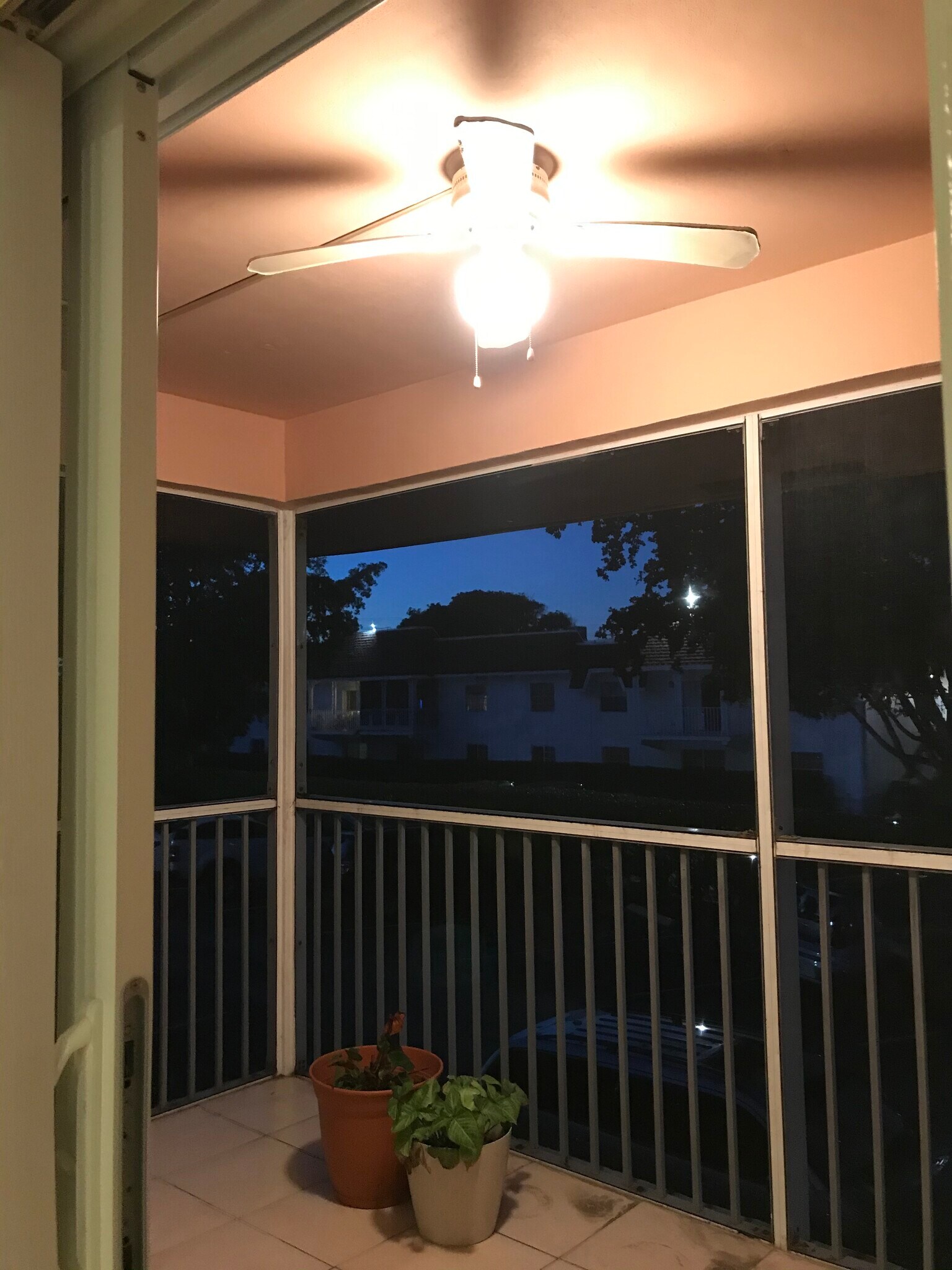 Building Photo - 760 SE 2nd Ave