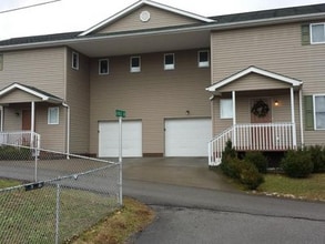 Building Photo - 6 Lincoln Heights