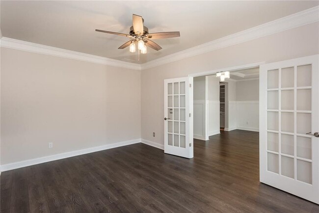 Building Photo - 5015 Montes Ln
