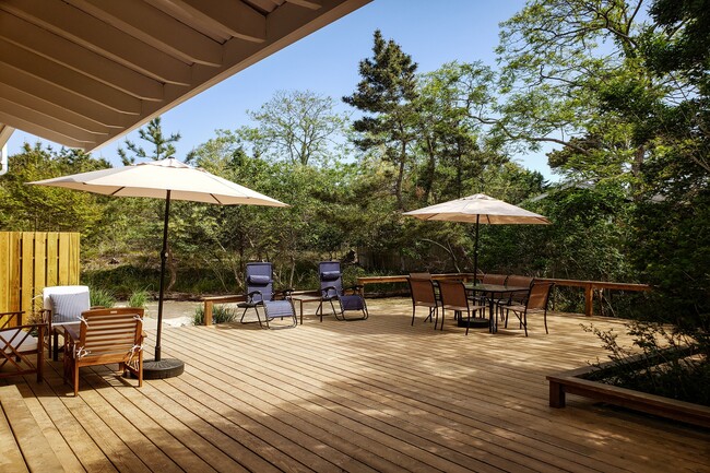 Building Photo - 79 Surf Dr