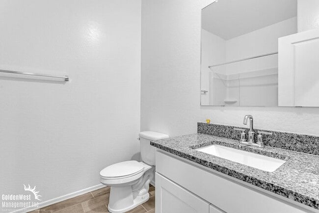 Building Photo - Beautiful 3Bdm 2Ba Home with Modern Updates in Coolidge- Move In Special!