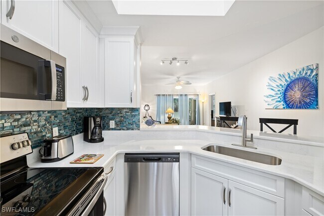 Building Photo - 757 Wiggins Lake Dr