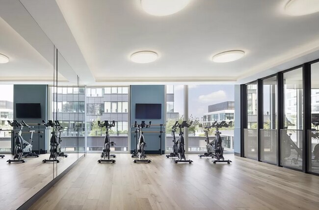 Building Photo - 50 Orchard St