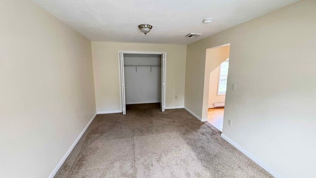 Building Photo - 34 Cutler St
