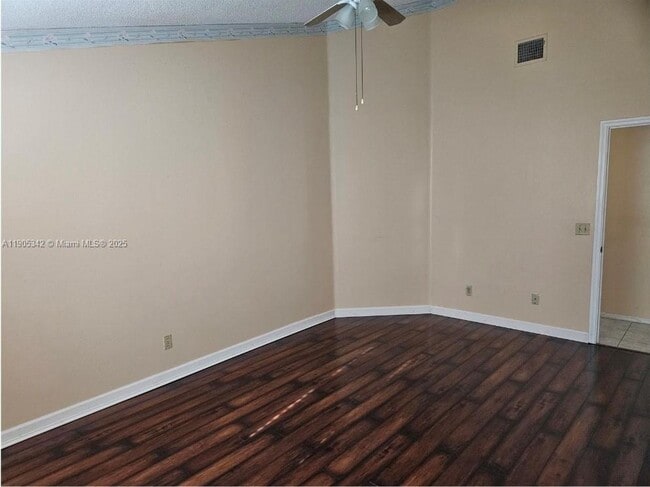 Building Photo - 154 Sandalwood Dr