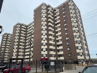 Building Photo - 7337 S South Shore Dr