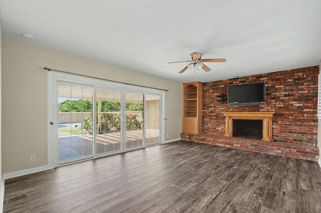 Building Photo - Charming 4-Bedroom Single-Story Home with Pool in Rancho Cucamonga!