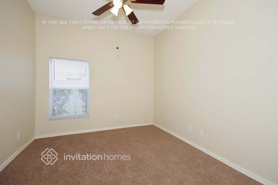 Building Photo - 1450 Thornhill Cir