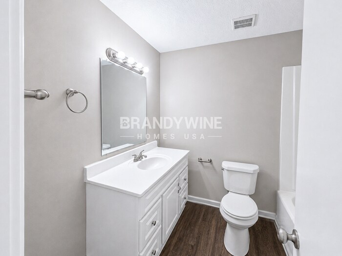 Building Photo - 1044 Baker Ln