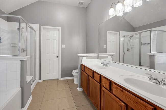 Building Photo - 16711 Moss Green Ct