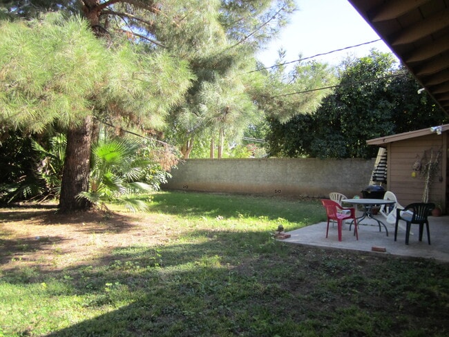 Building Photo - 1719 S El Camino Dr