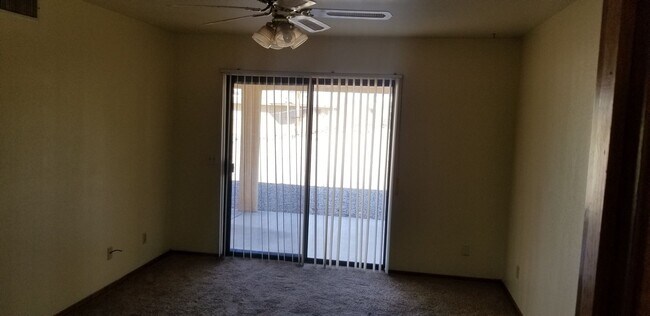 Building Photo - 3181 Sombrero Dr