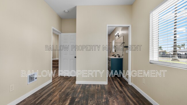 Building Photo - 455 Smith Ave