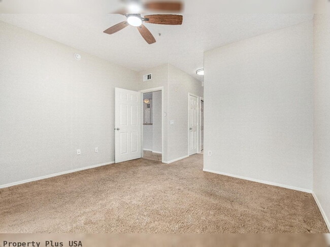 Building Photo - "Spacious 2-Bed, 2-Bath Condo Retreat in Scottsdale's Prime Location - 1,146 Sq Ft of Comfort!"