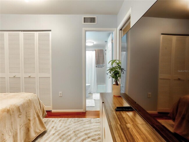 Building Photo - 322 Timber Lake Dr