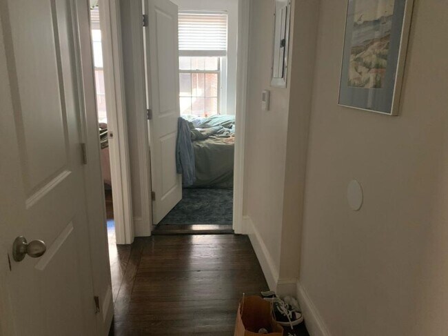Building Photo - 2 bedroom in Boston MA 02115