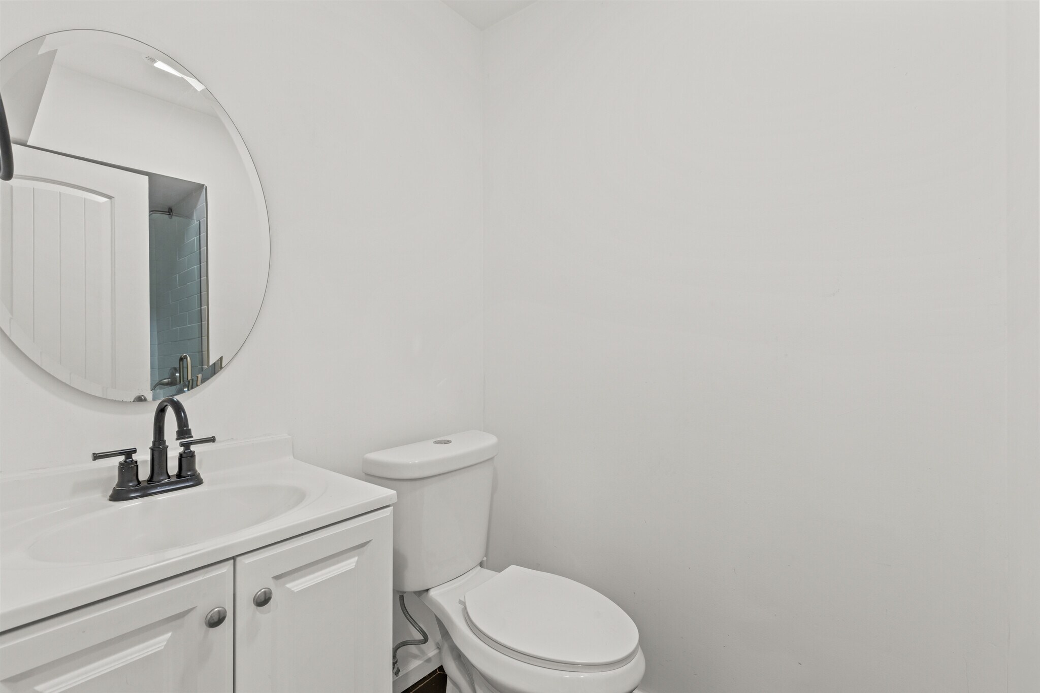 2nd bathroom - 2354 Fletcher Dr